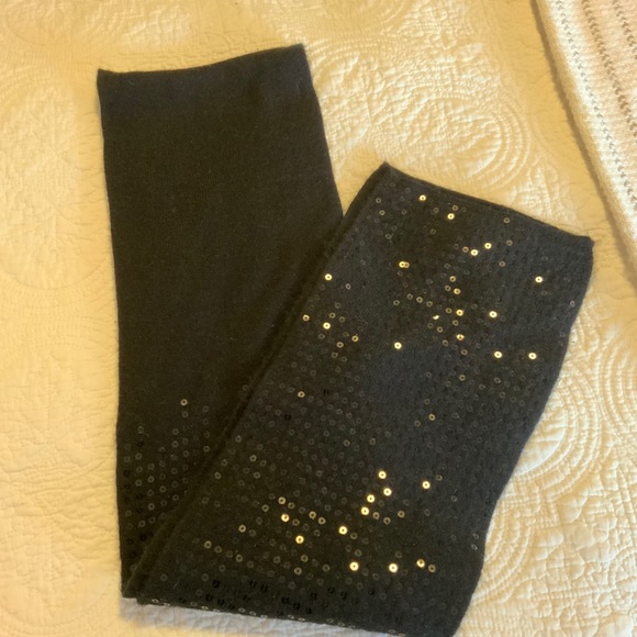Soft sequin embellished scarf - Picture 2 of 4